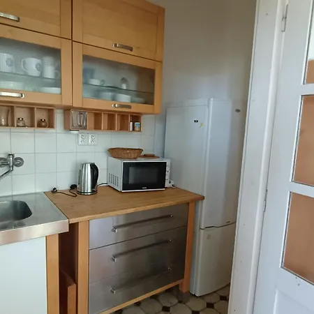 Apartment Point - 25 Min To The Center By Tram Prag