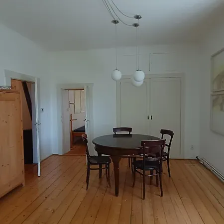 Point Apartman