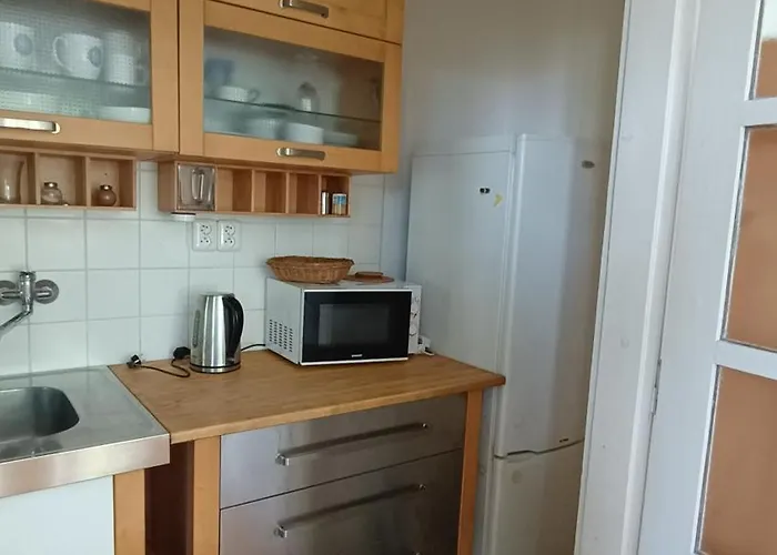 Apartament Point - 25 Min To The Center By Tram Praga