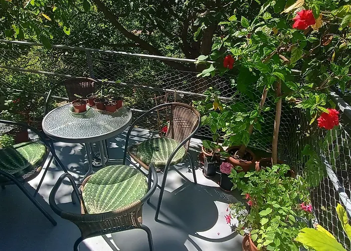 Point - 25 Min To The Center By Tram *