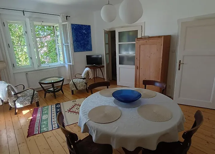 Point - 25 Min To The Center By Tram *